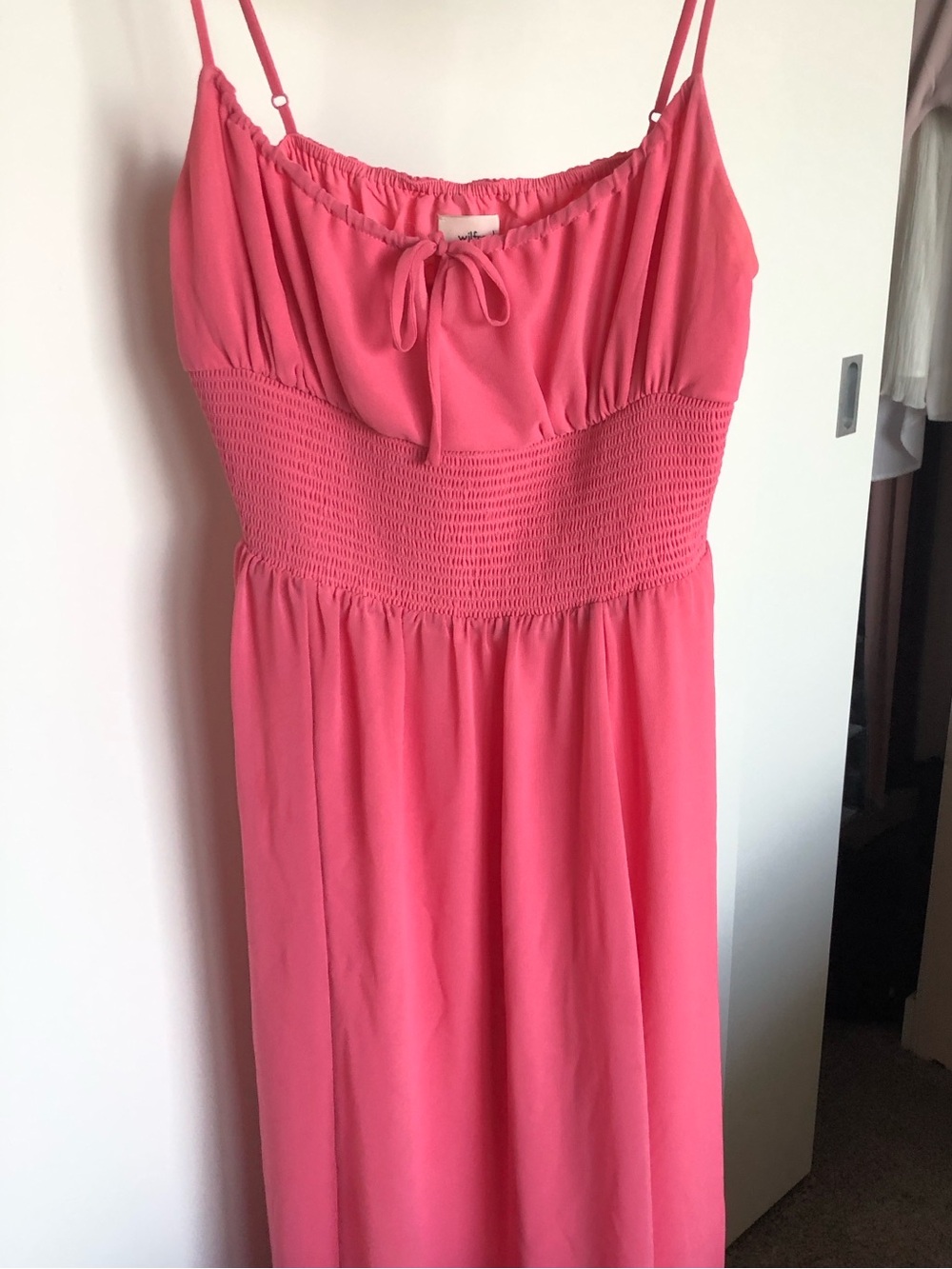 Pink Aritzia Wilfred Genoa Midi Dress 💖